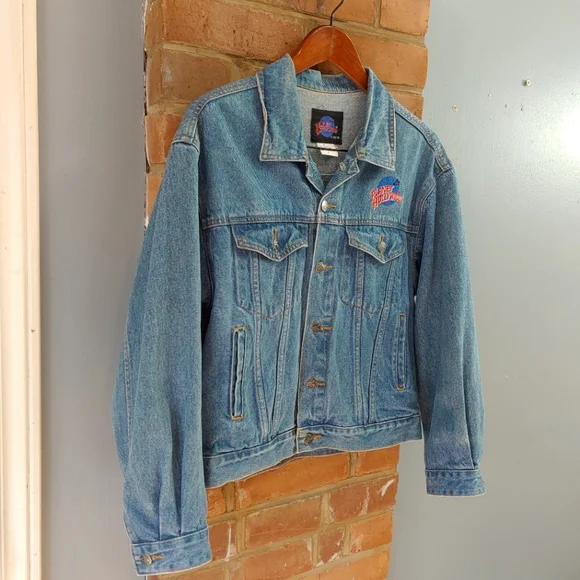 Vintage 90's Planet Hollywood denim jacket, unisex size small (fits large) - Picture 4 of 16